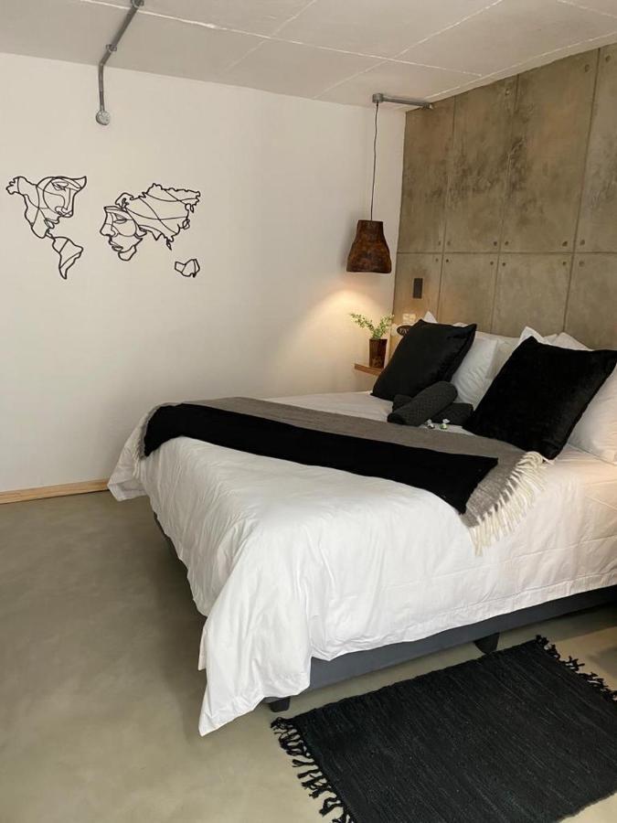 Luxury Upmarket Guesthouse 20 On 4Th Рюстенбург Экстерьер фото